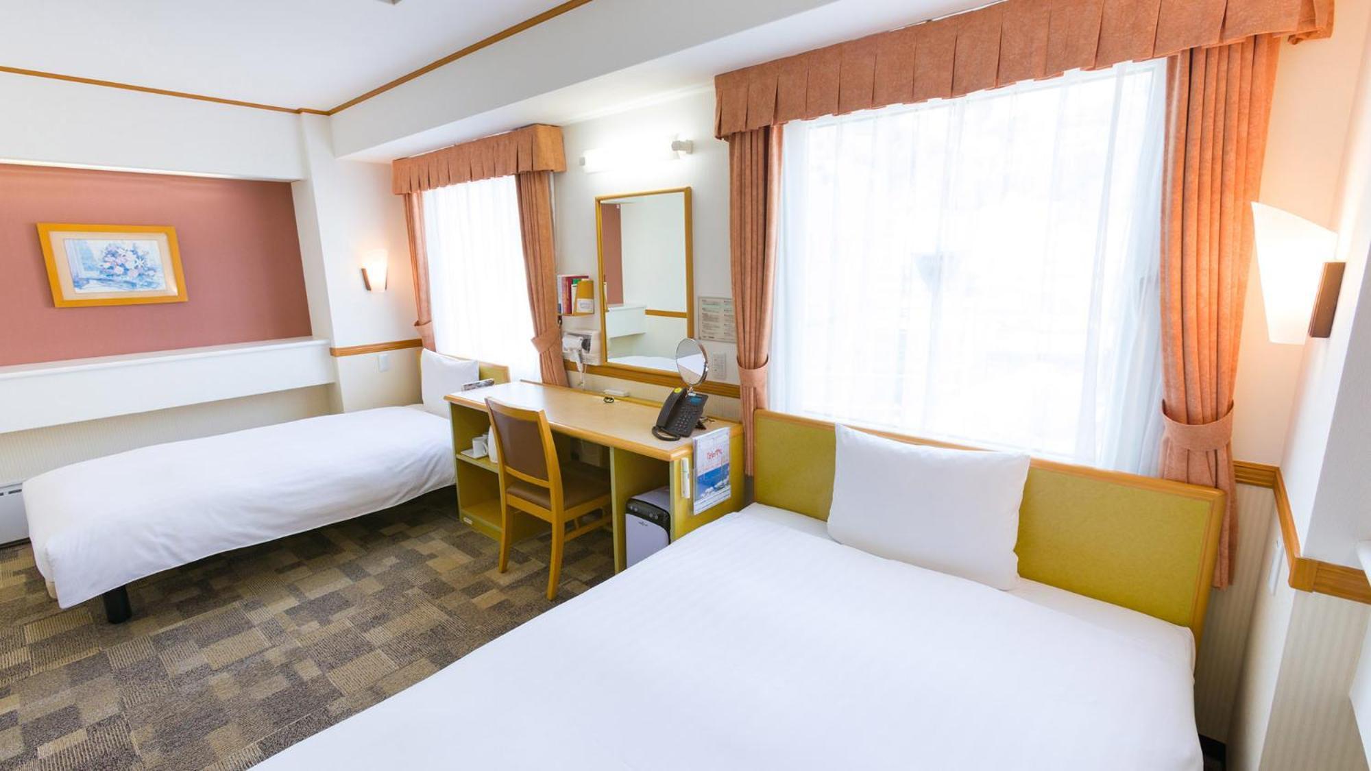 Toyoko Inn Yonezawa Ekimae Екстер'єр фото