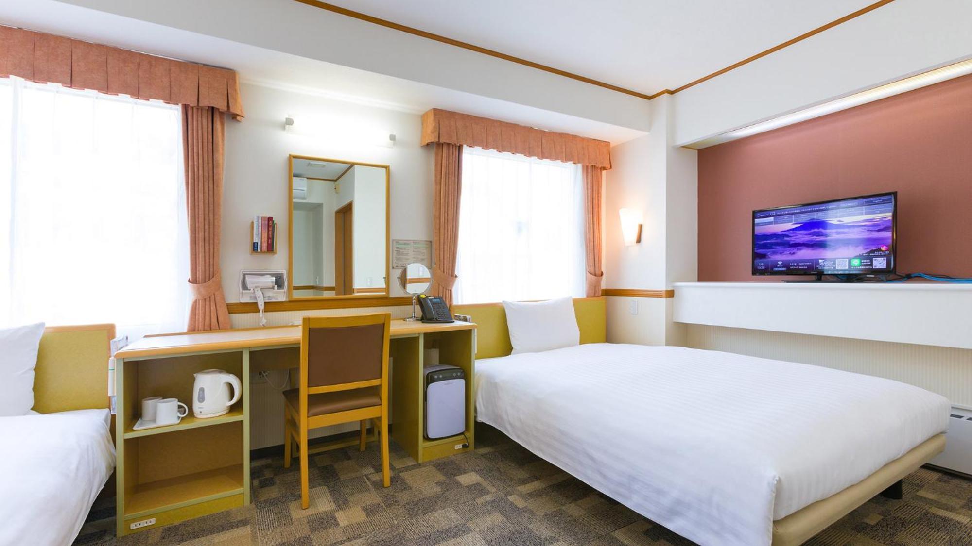 Toyoko Inn Yonezawa Ekimae Номер фото