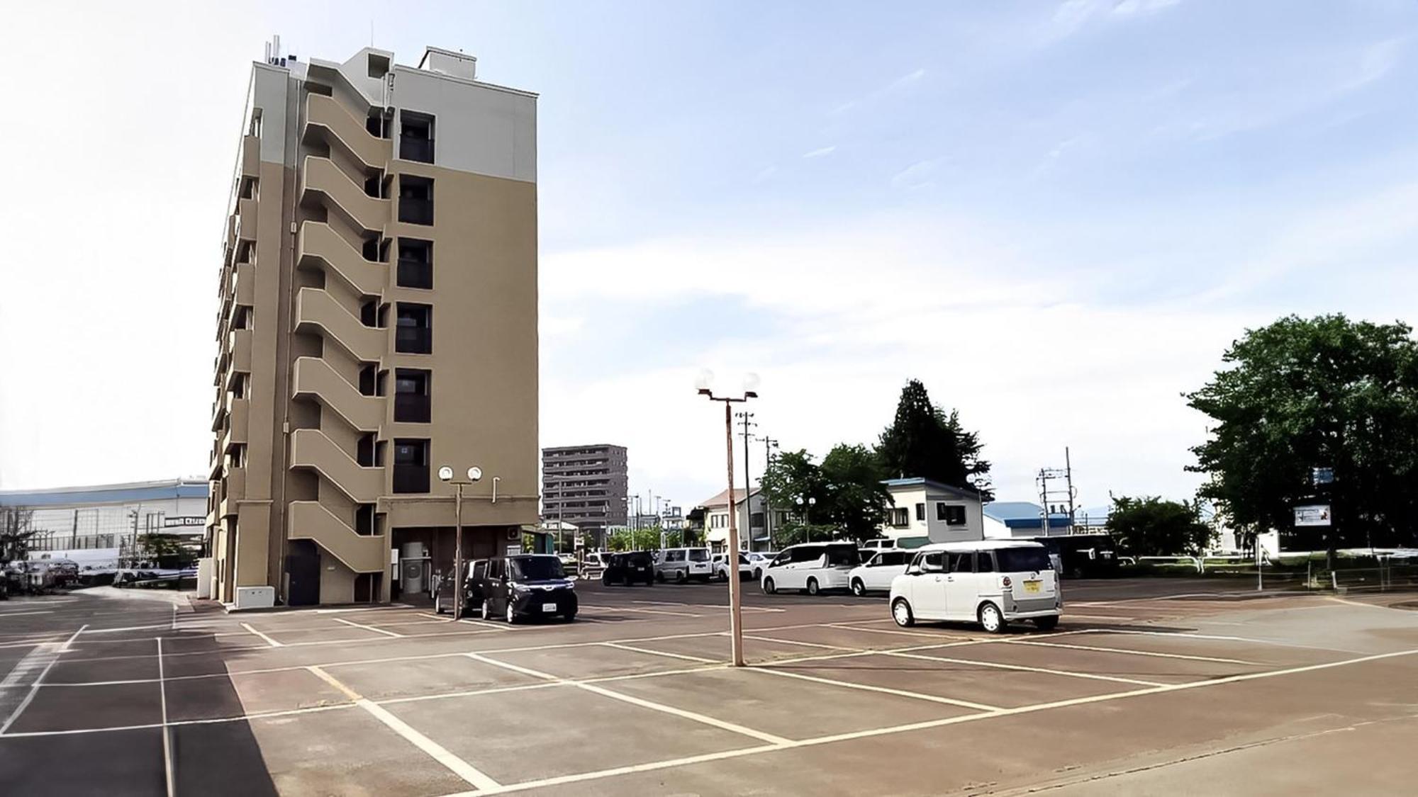 Toyoko Inn Yonezawa Ekimae Екстер'єр фото