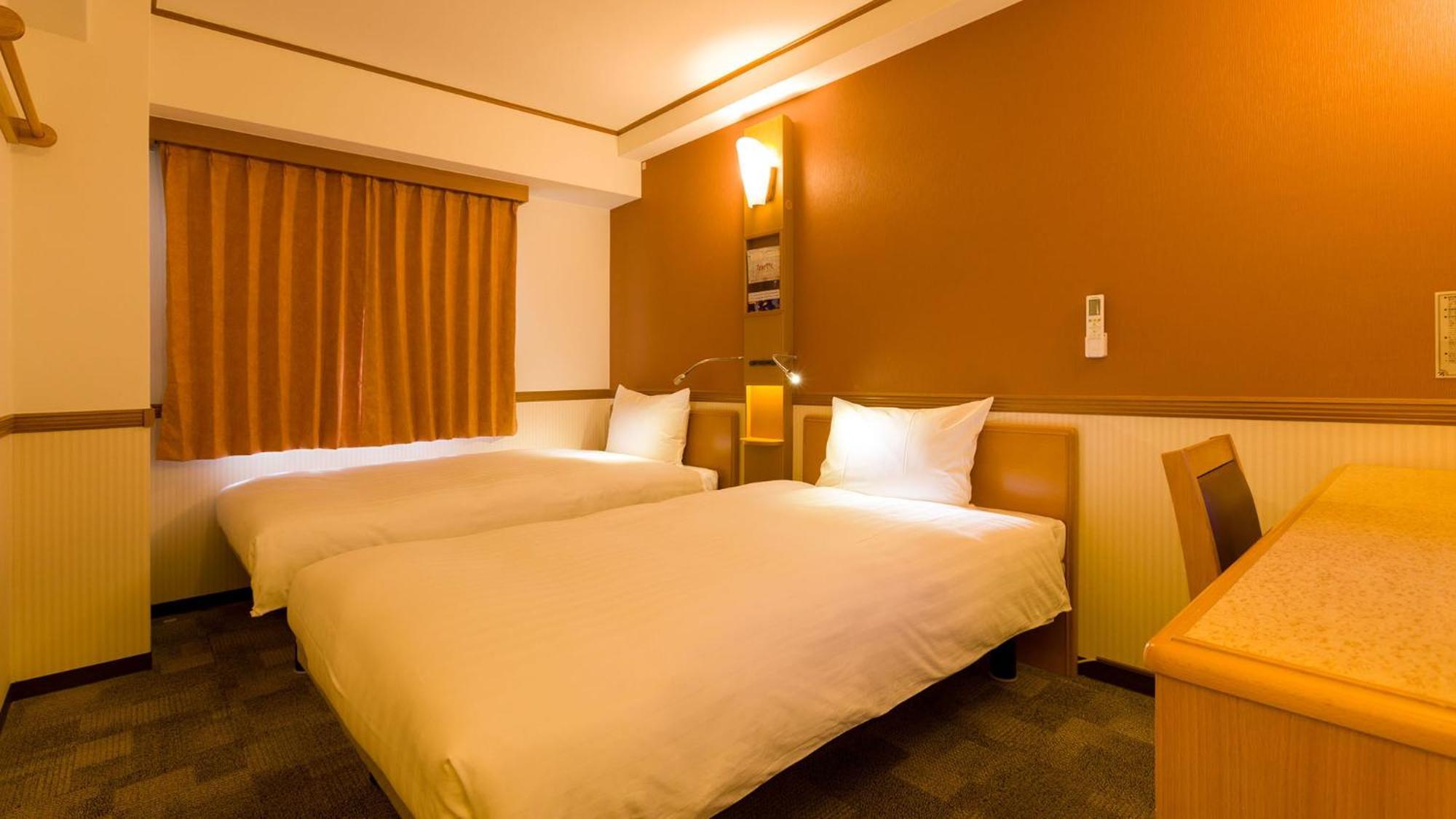 Toyoko Inn Yonezawa Ekimae Номер фото